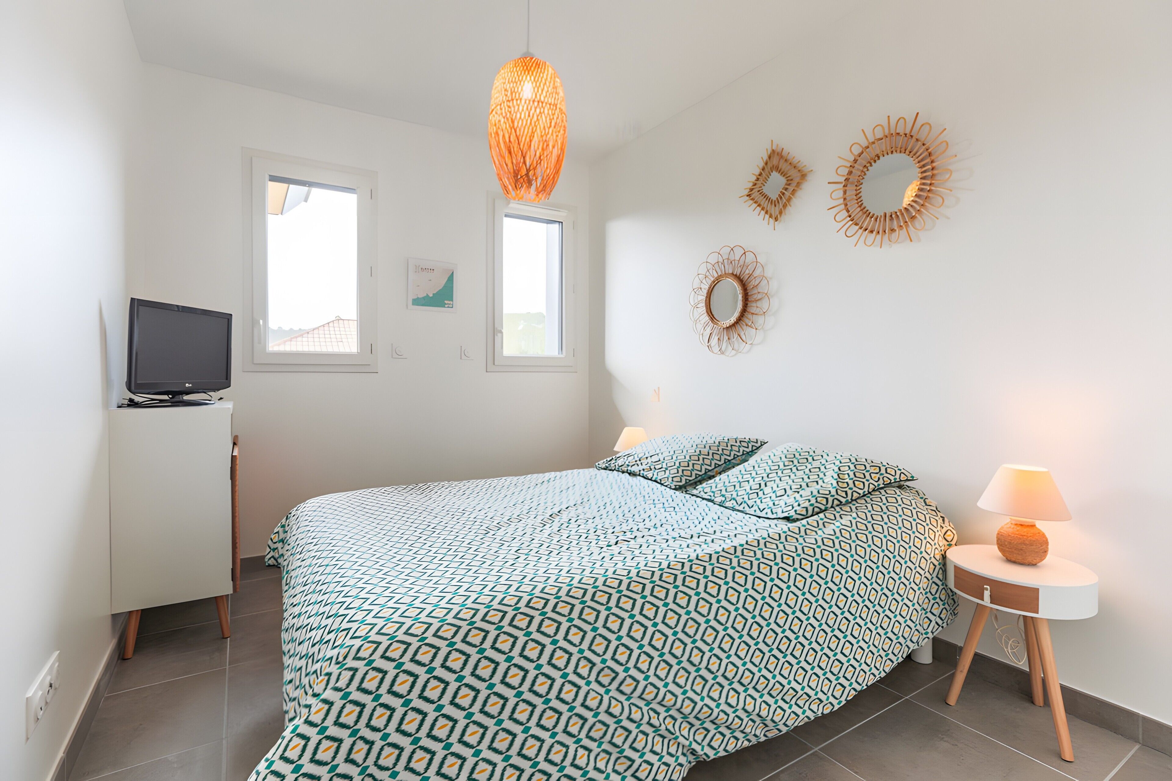 2 chambres, fer et planche à repasser, Wi-Fi gratuit, draps fournis