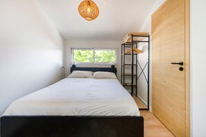 3 bedrooms, iron/ironing board, free WiFi, bed sheets - Ideal Family Getaway in Seignosse: Elegance, Comfort, and Nature Steps from the Ocean (Seignosse)