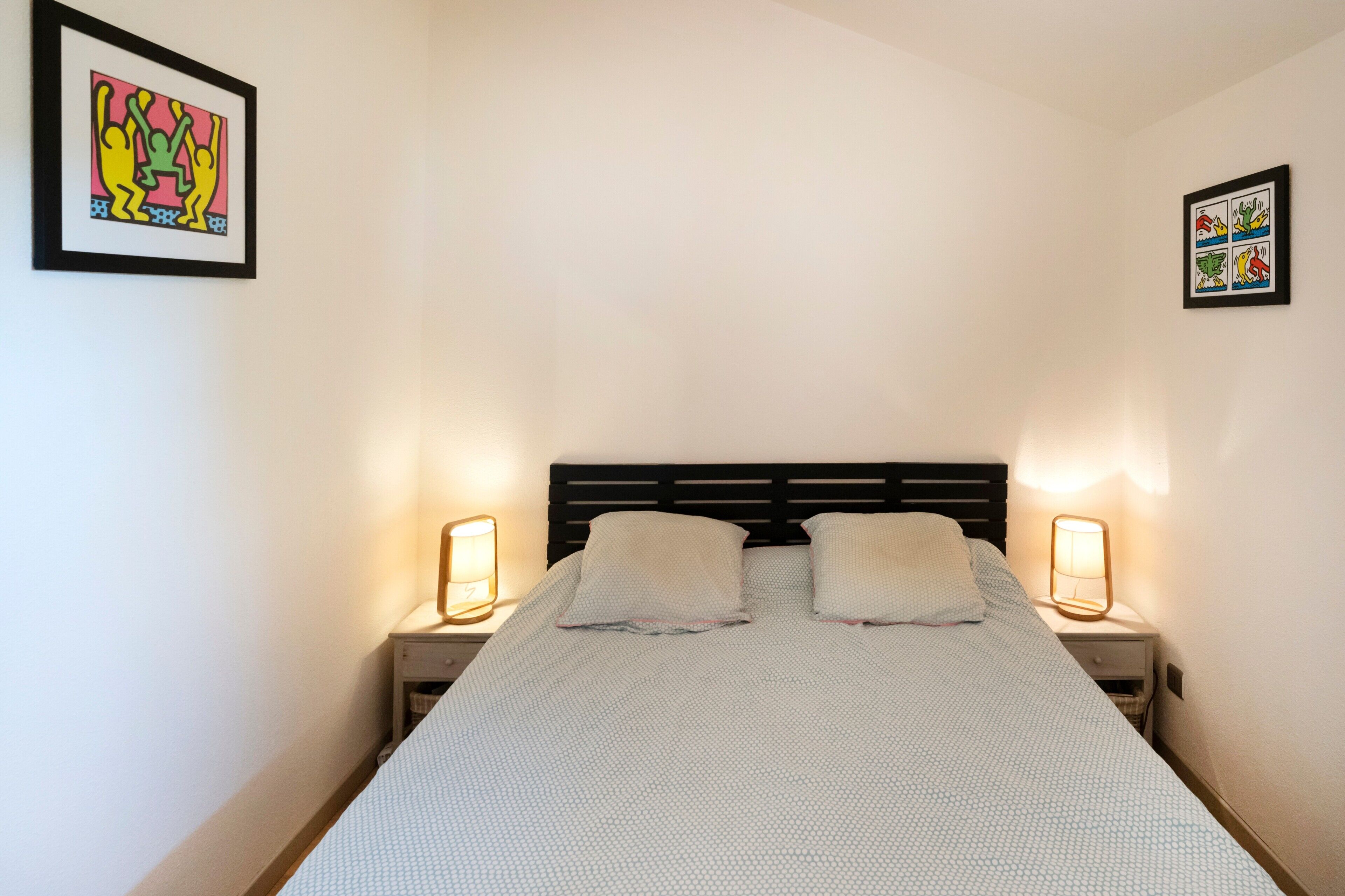 2 chambres, fer et planche à repasser, Wi-Fi gratuit, draps fournis