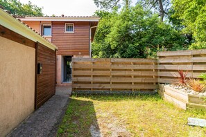 Exterior - Ideal Getaway in Capbreton: Cozy House with Garden and Barbecue (Capbreton)