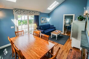 Televisie en een open haard