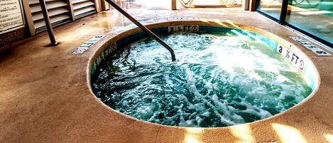 Indoor spa tub