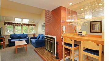 Télévision, cheminée