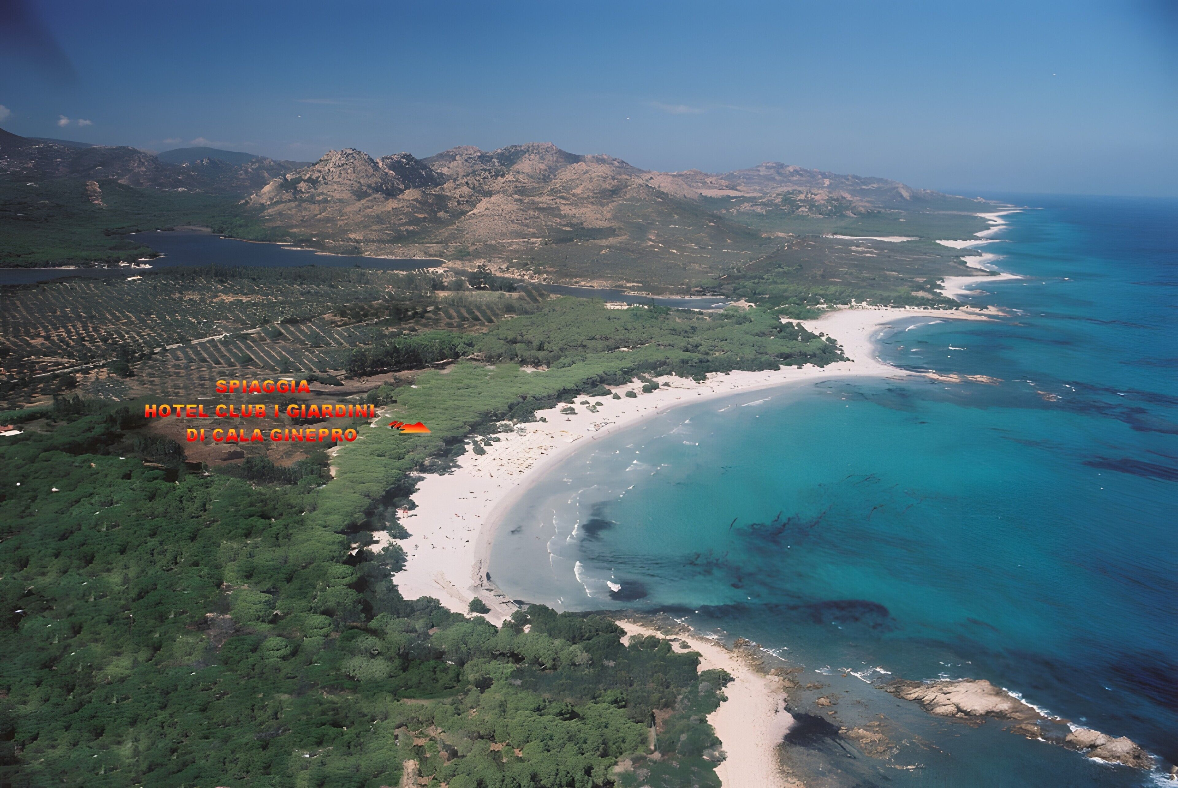 Una spiaggia nelle vicinanze