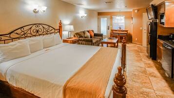 In-room safe, iron/ironing board, travel crib, free WiFi
