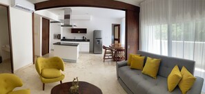 Smart TV - Cozy 1-bedroom apartment in phenomenal Akumal , Anah Village  with WiFi, AC (Akumal)