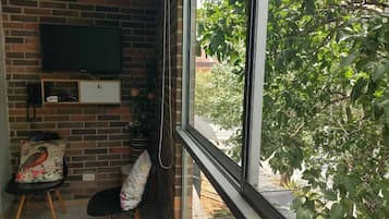 40-inch Smart TV with cable channels