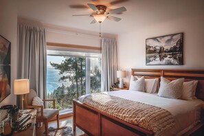 3 bedrooms, iron/ironing board, Internet, bed sheets