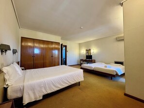 Quarto família | Wi-Fi de cortesia, roupa de cama