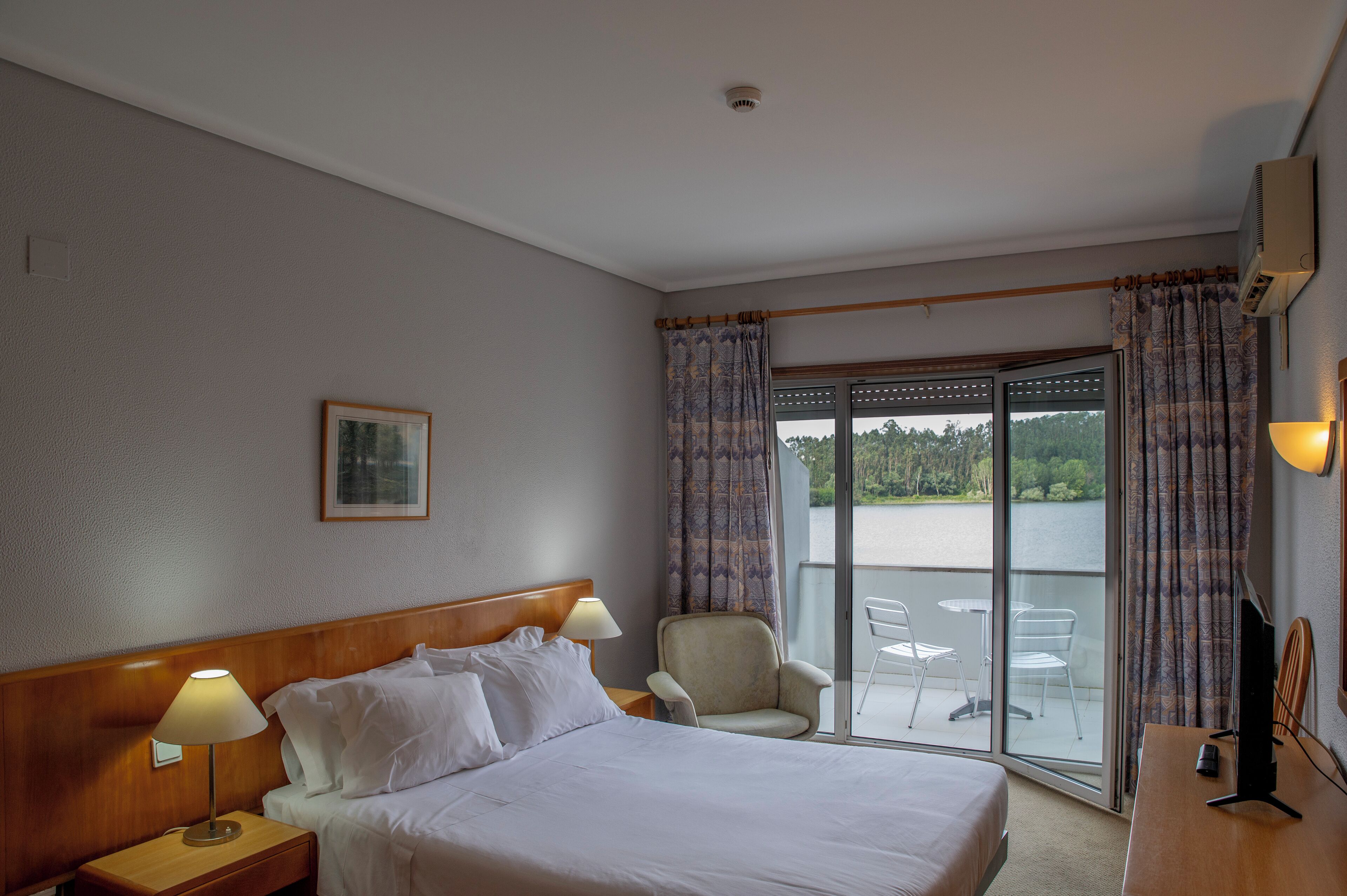Double Room, Lagoon View | Free WiFi, bed sheets