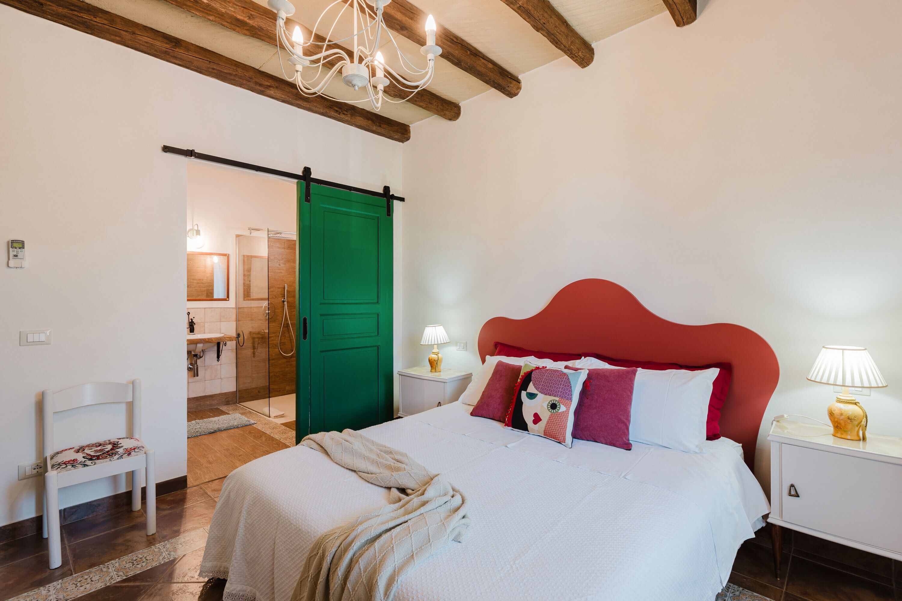 2 camere, ferro/asse da stiro, Wi-Fi gratuito, lenzuola