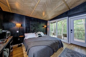 4 bedrooms, WiFi, bed sheets