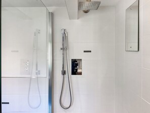 Unclassified image, 2 of 12, button