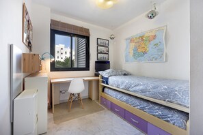 3 habitaciones, tabla de planchar con plancha y wifi gratis 