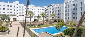 Bahia Golf Suites apartment overlooking the Bay of Cadiz with private pool and terrace