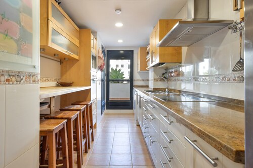 Bahia Golf Suites apartment overlooking the Bay of Cadiz with private pool and terrace