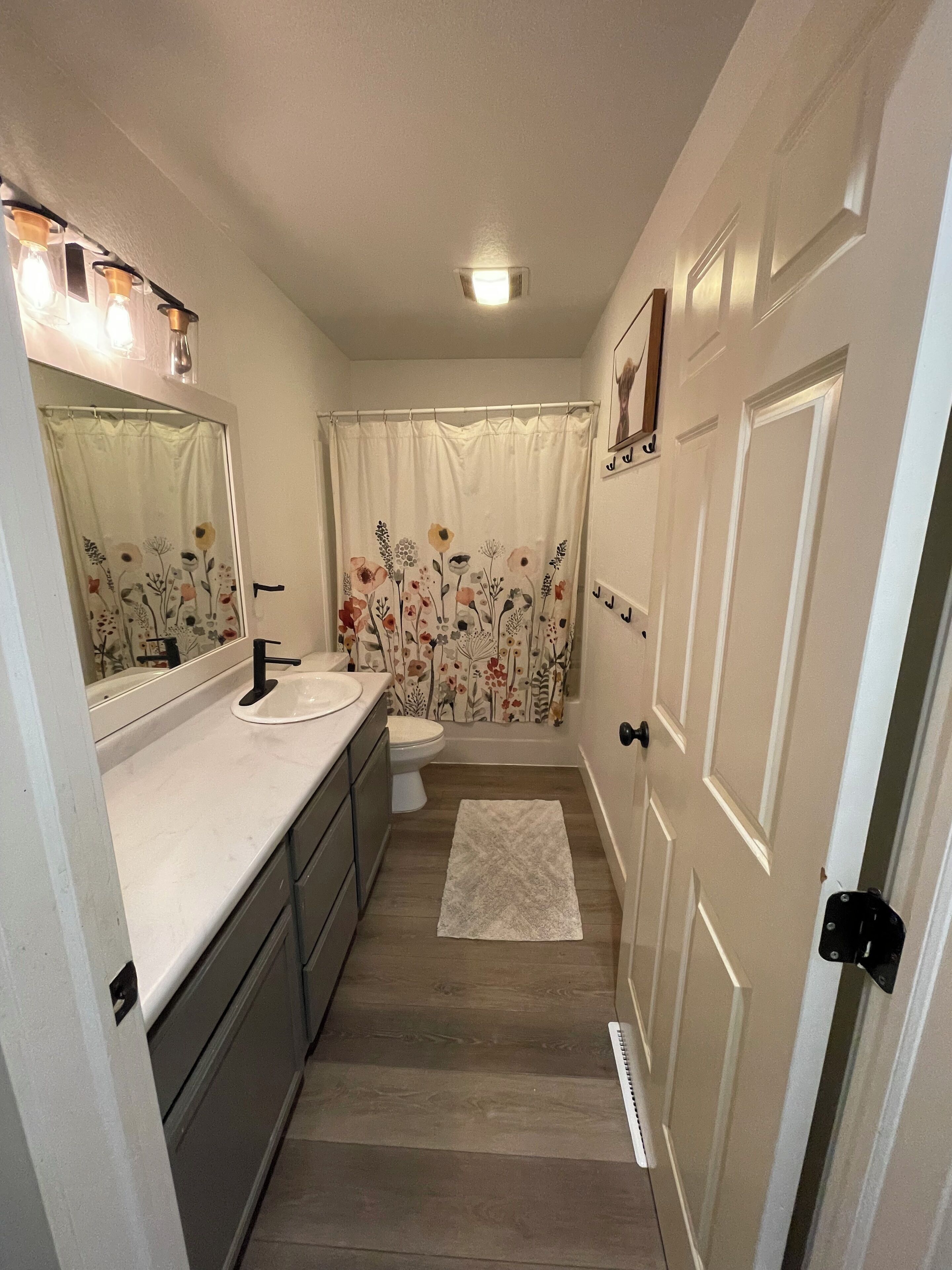 タオル、石鹸、トイレットペーパー