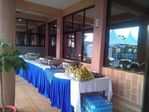 Free daily continental breakfast - Jarika Watamu Breeze Hotel (Nakuru)