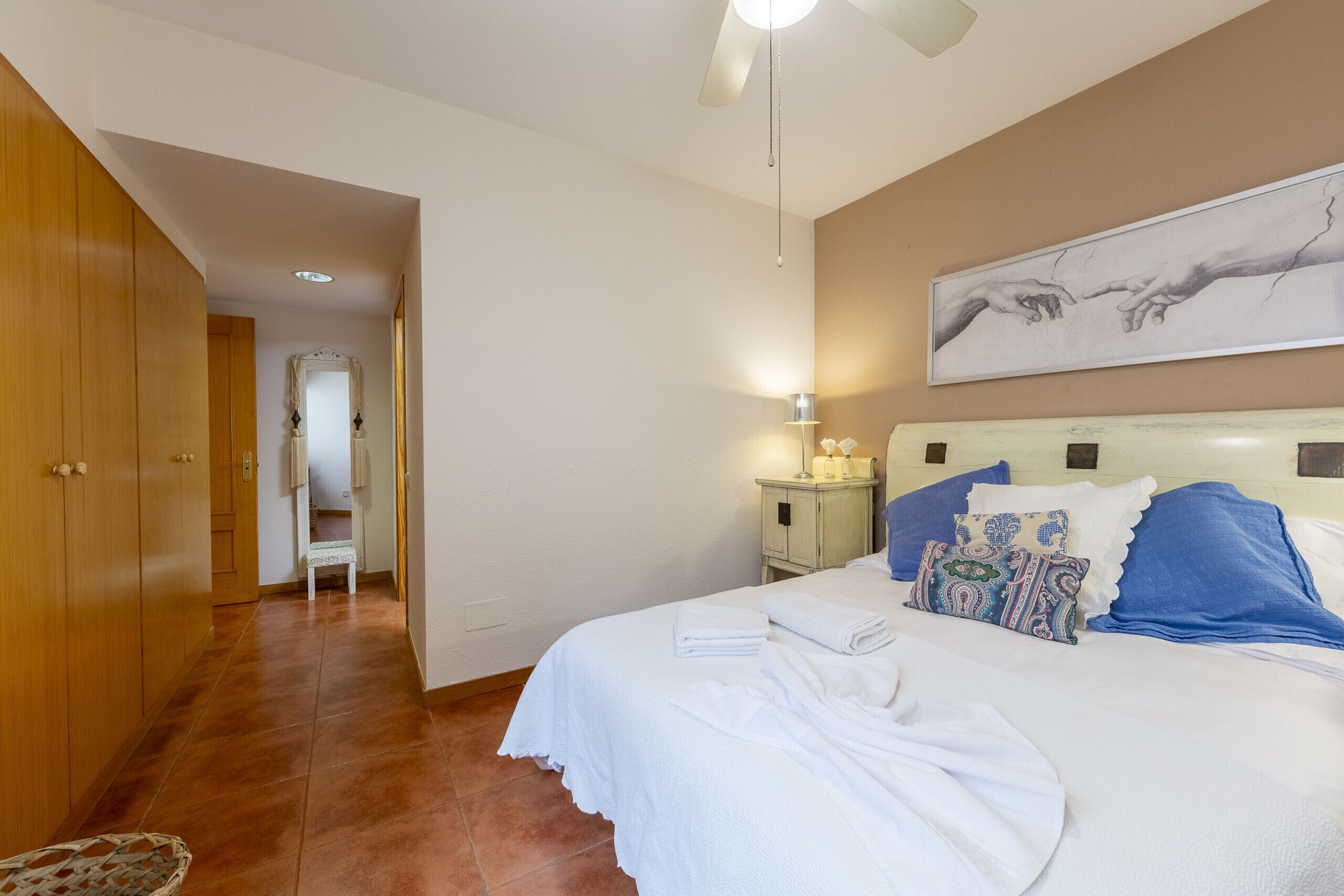 3 bedrooms, iron/ironing board, free WiFi, bed sheets