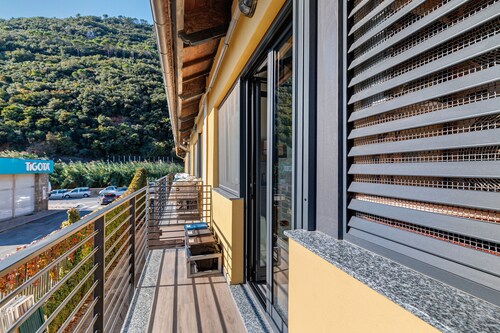 Apartment '4 Passi Mare 3' with Balcony, Wi-Fi and Air Conditioning