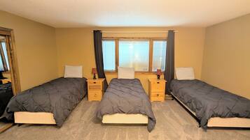 6 bedrooms, free WiFi, bed sheets