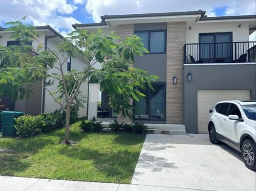 Cozy Happy Room in Florida City