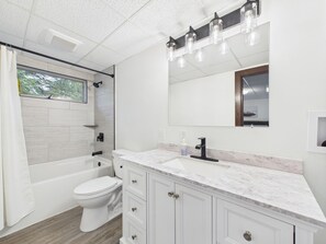 Shower, towels