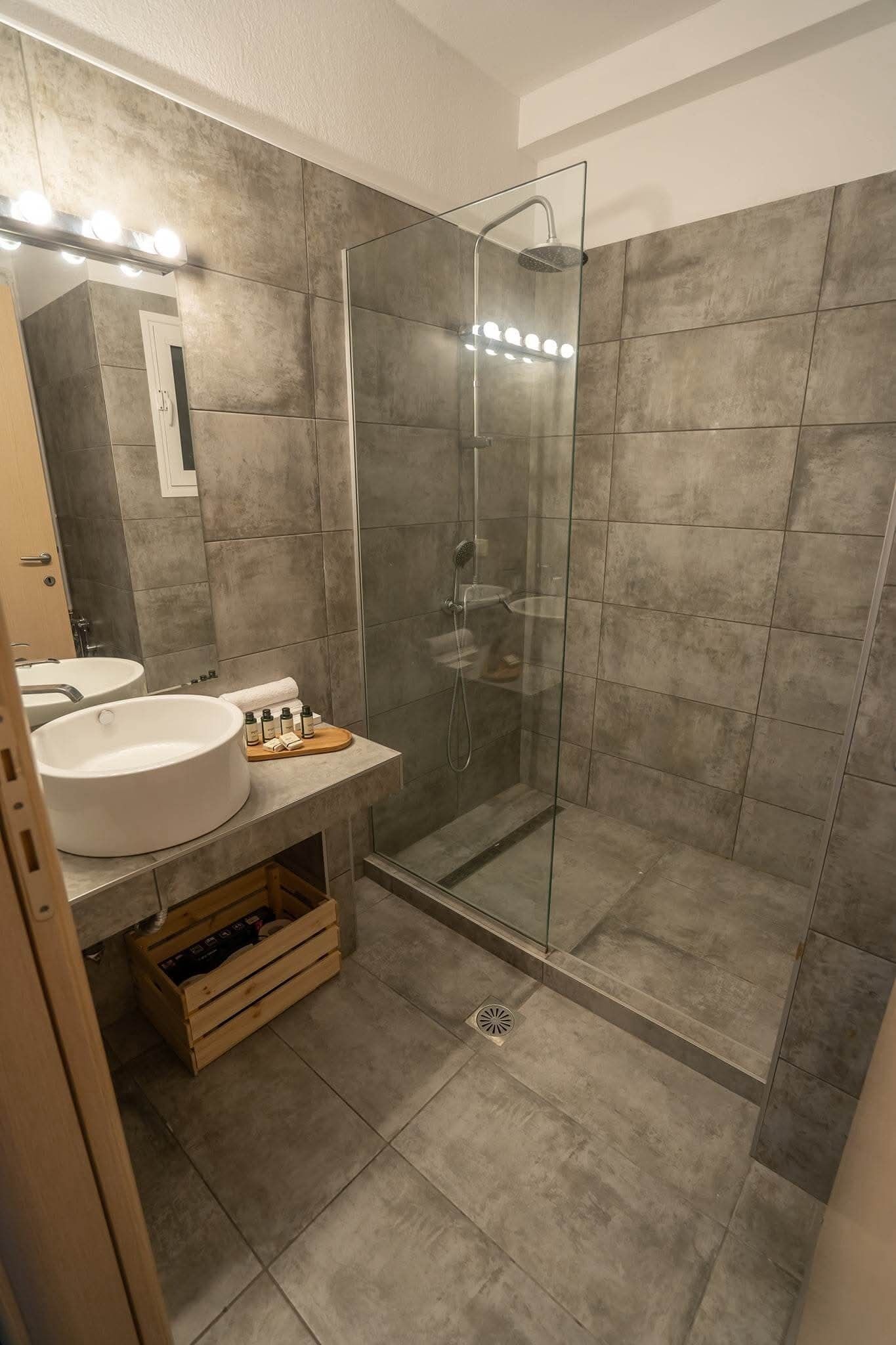 Apartment, 2 Schlafzimmer, Balkon | Badezimmer