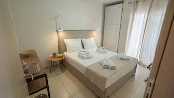 In-room safe, iron/ironing board, free WiFi