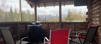 Mountain Views at Red Fox Cabin