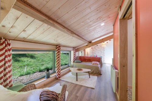 Le Nid de Bluenn - One Bedroom Apartment, Sleeps 5