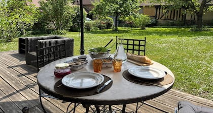 Large, friendly Normandy cottage. Ideal for relaxation and sport