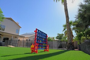 Children's area - The Palms on Kristal in Glendale – Spacious Getaway with Pool, Spa & Game Room (Glendale)