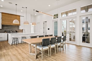 House (6 Bedrooms) | Interior - La Pearl de Mer 310 COA (Port Aransas)