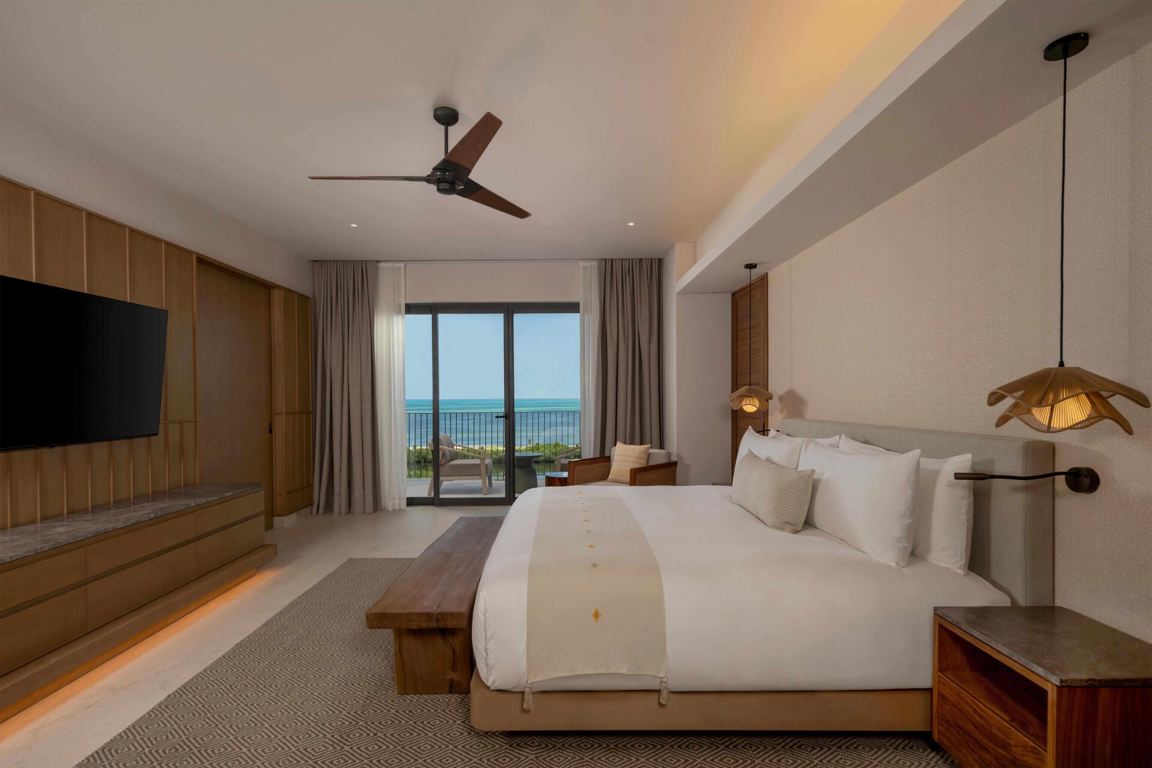 Daunenbettdecken, Zimmersafe, Schreibtisch