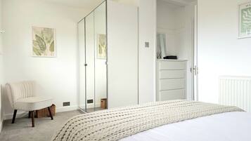 3 soveværelser, strygejern/strygebræt, internetforbindelse, sengetøj