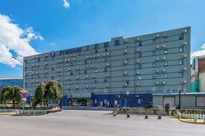 Exterior - 7 Days Premium Hotel (Beijing Capital Airport New International Exhibition Center) (Beijing)