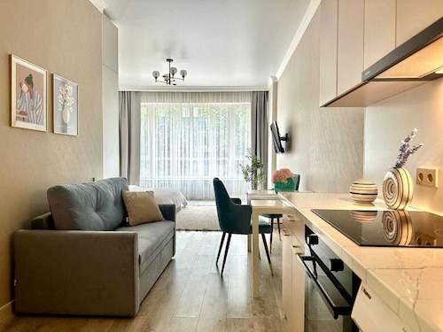 "Sky Harmony" chic studio near Arbat
