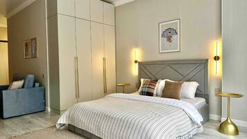 1 habitación, tabla de planchar con plancha, wifi y ropa de cama