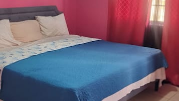 2 dormitorios, tabla de planchar con plancha, wifi y ropa de cama