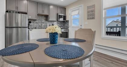 Cozy 1-bedroom condo in Lavallette, located 1 block from beach