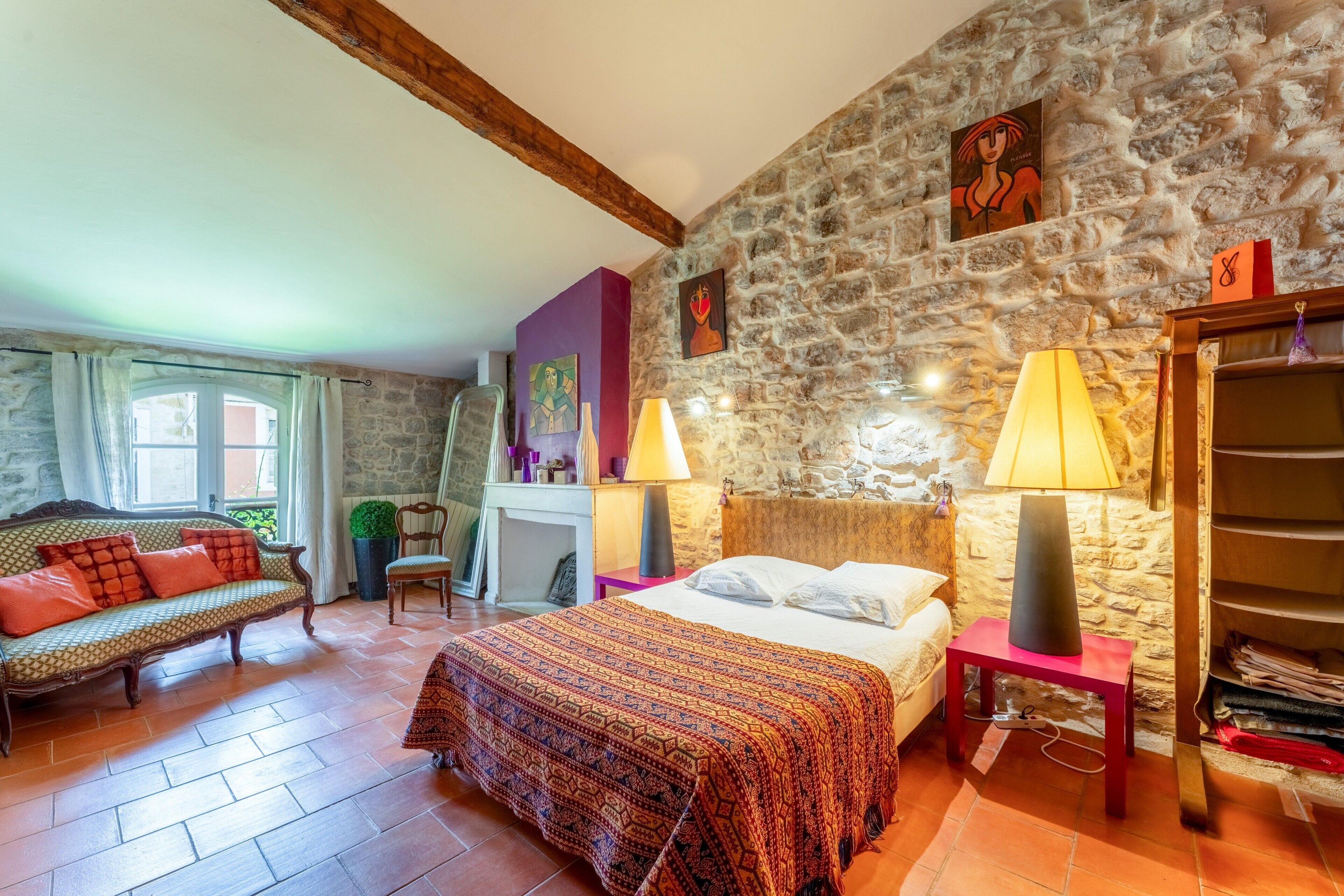 3 bedrooms, iron/ironing board, free WiFi, bed sheets