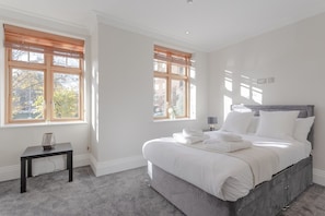 5 chambres, fer et planche à repasser, Wi-Fi gratuit, draps fournis