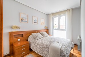 3 soverom, strykejern/-brett, wi-fi (inkludert) og sengetøy