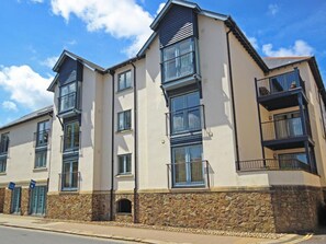 Exterior - 10 Dartmouth House (Dartmouth)