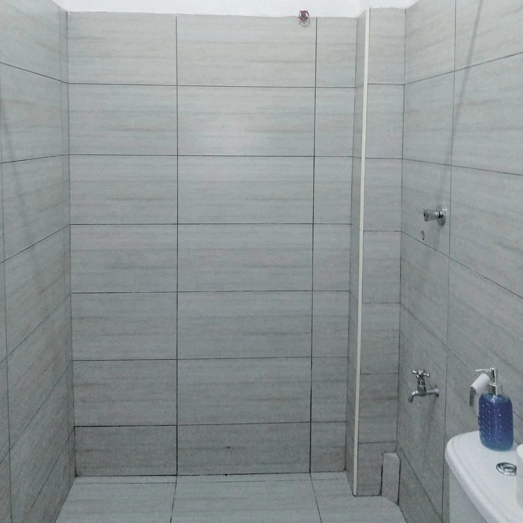 Dutxa, tovalloles, sabó i paper higiènic 