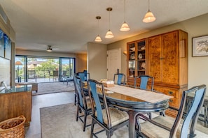 Condo (4 Bedrooms) | Restaurantes