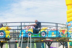 Children’s play area – outdoor