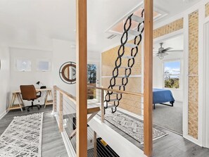 2 Schlafzimmer, Schreibtisch, Bügeleisen/Bügelbrett, kostenloses WLAN