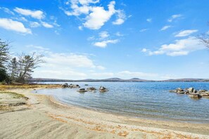 Luokittelematon kuva, 3 kautta 43, painike